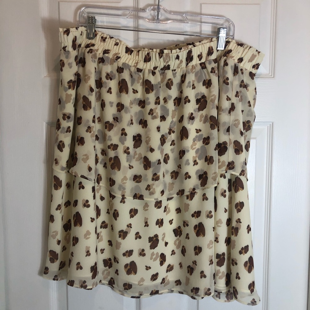 1 State Fully Lined Tiered Leopard Print Skirt. Size 2X
